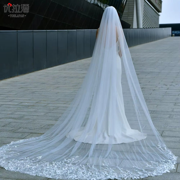 Elegant Cathedral Length Bridal Veil with Floral Lace Trim – Long Wedding Veil for Modern Brides