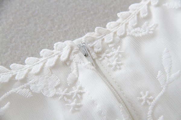 Elegant Baptism/Christening Gown With Bonnet for Baby Girls