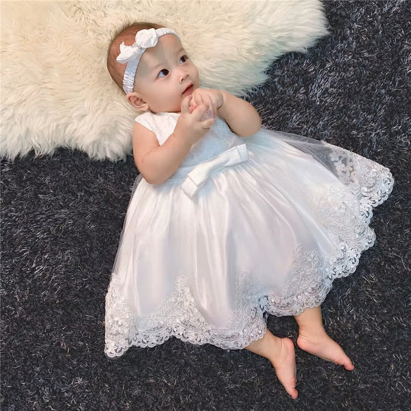Elegant White Lace Baby Girl Dress with Bow – Infant Christening & Birthday Outfit